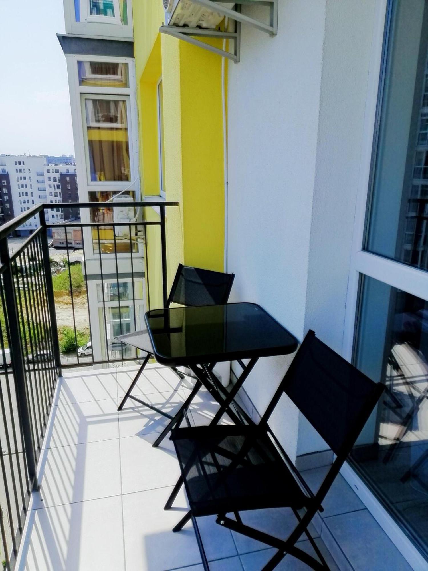 Арт-Де-Львів Apartment Bagian luar foto